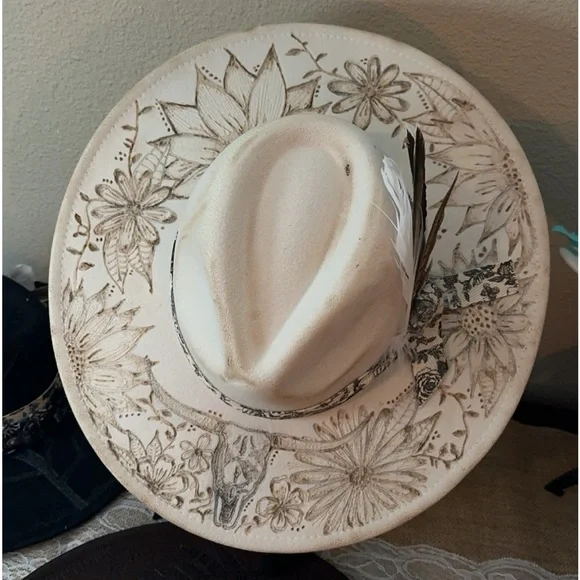 Brand new cream vegan felt fedora, hand burnt, one of a kind! Botanica Hand-Burned Fedora – Wildflowers and Barley main image 3